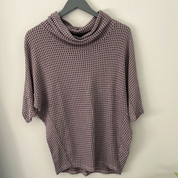 ‎LAILA JAYDE
Ralphy Cowl Neck Knit Top Size Small - Picture 6 of 7